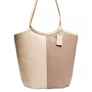 Coach Bea Tote